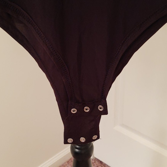 EUC 💢 | Atmosphere Solid One Shoulder Bodysuit - Picture 5 of 7